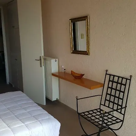 Bessie's Seaside Apartamento *