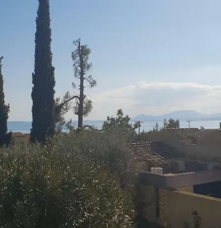 Bessie's Seaside * Barbati