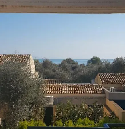 Bessie's Seaside * Barbati